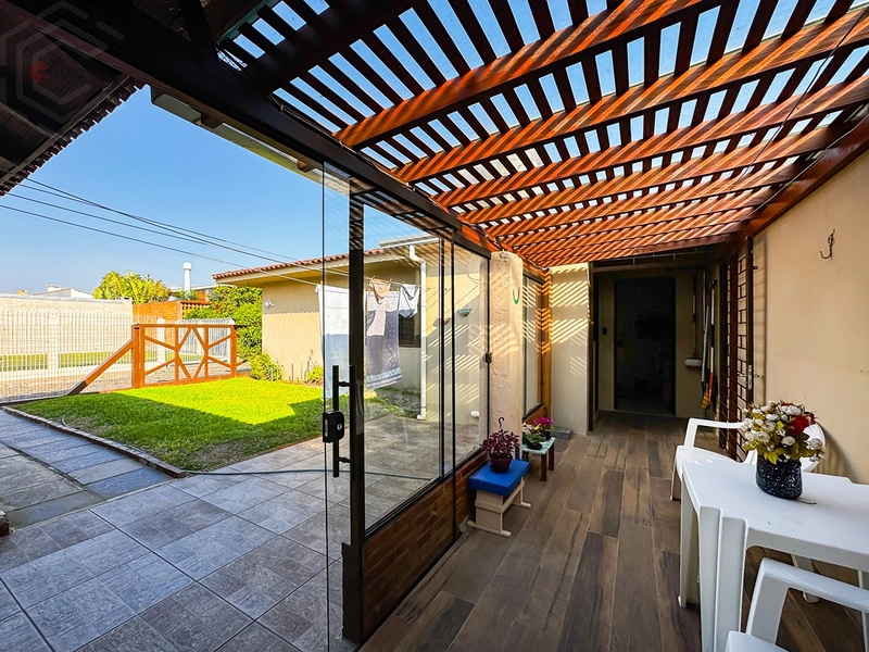 Linda Casa em Rainha do Mar com 3 Dormitório e Ótima Localização: 21ª foto da galeria de imagens do imóvel