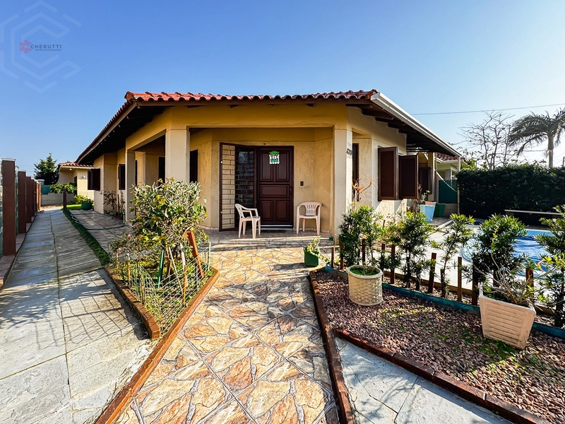 Linda Casa em Rainha do Mar com 3 Dormitório e Ótima Localização: 1ª foto da galeria de imagens do imóvel
