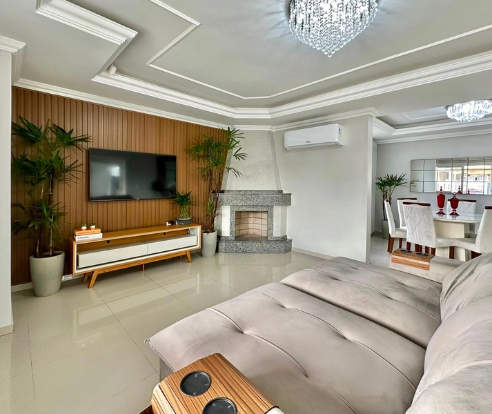 Linda Casa em Atlântida Sul com 4 Suítes e Piscina!: 5ª foto da galeria de imagens do imóvel