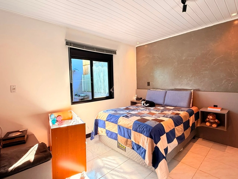 Linda Casa Semi-mobiliada, com 3 Dormitórios e 2 Banheiros sociais!: 15ª foto da galeria de imagens do imóvel