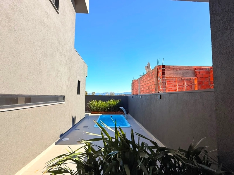 Linda Casa em Nova Xangri-Lá com 4 Dormitórios!: 5ª foto da galeria de imagens do imóvel