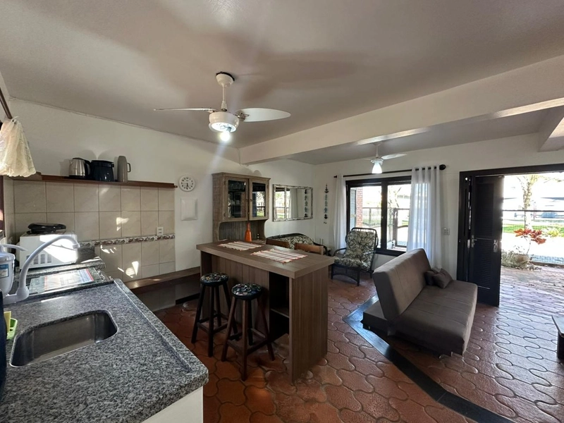 Duplex à Venda no Centro de Xangri-Lá: 3ª foto da galeria de imagens do imóvel