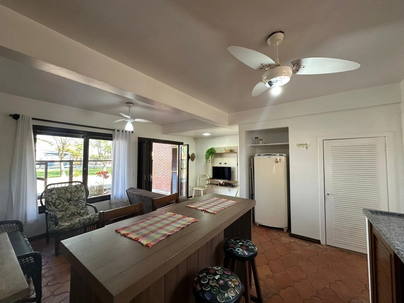 Duplex à Venda no Centro de Xangri-Lá: 6ª foto da galeria de imagens do imóvel