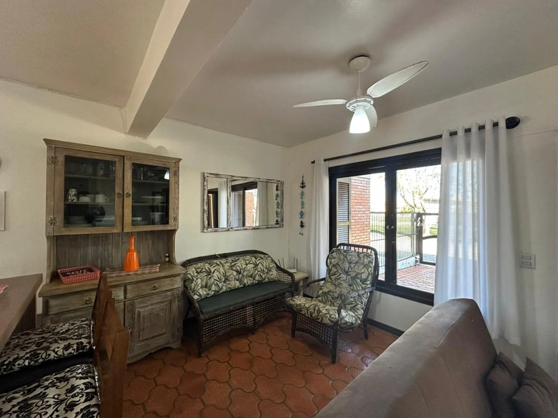 Duplex à Venda no Centro de Xangri-Lá: 4ª foto da galeria de imagens do imóvel