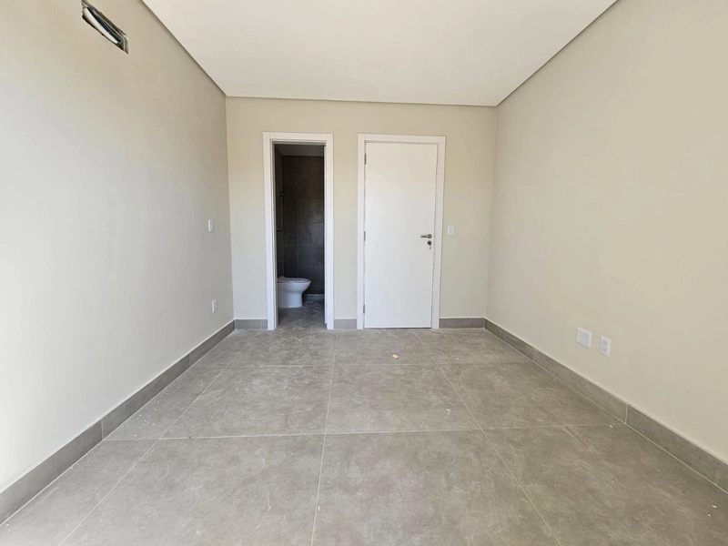Casa Geminada à venda em Rainha do Mar: 2ª foto da galeria de imagens do imóvel