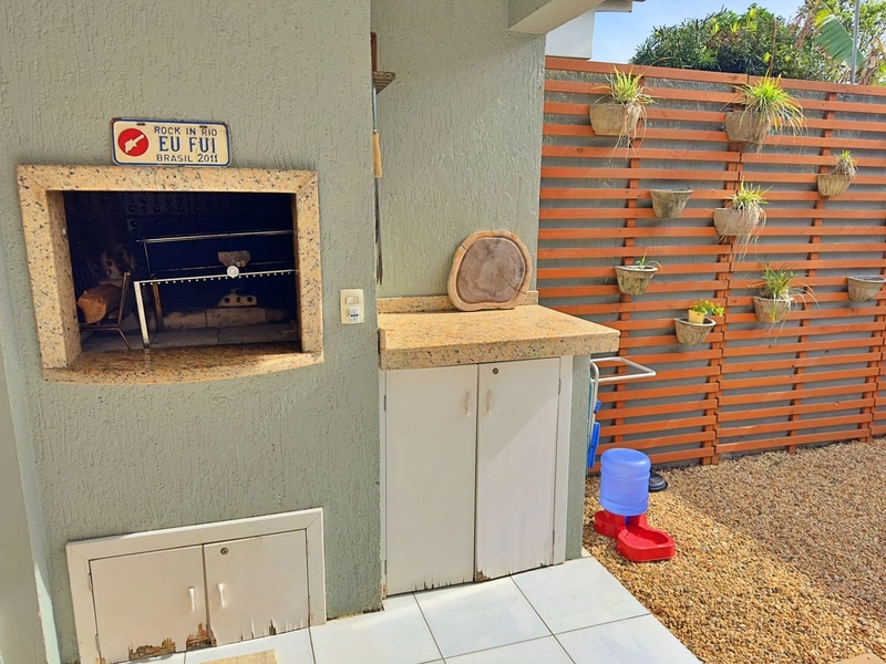 Casa aconchegante com suíte e quintal com pergolado – Frente Leste: 6ª foto da galeria de imagens do imóvel