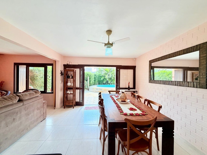 Linda Casa á 50 Metros do Mar, com Piscina e Espaço Gourmet!: 4ª foto da galeria de imagens do imóvel