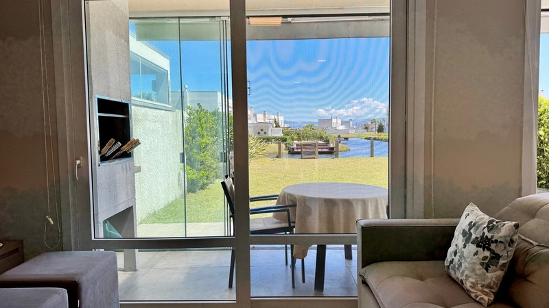 Lindo Sobrado na Beira do lago com 3 Dormitórios e Living Integrado!: 9ª foto da galeria de imagens do imóvel