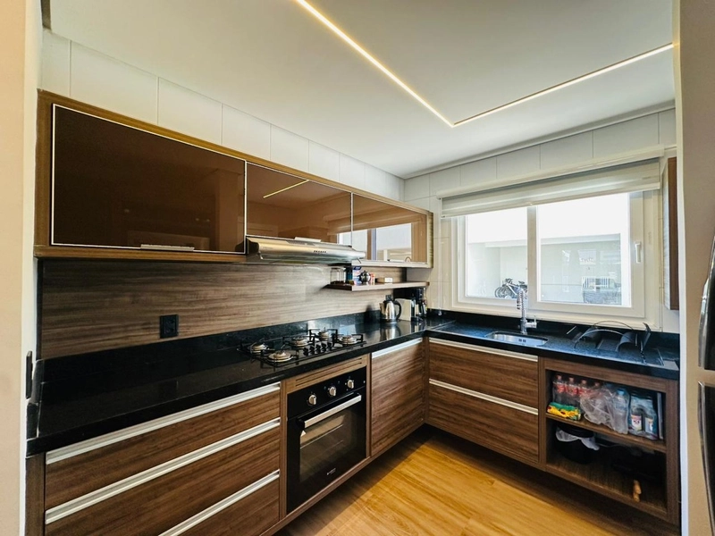 Lindo Duplex Decorado, a Poucos Metros do Mar com Jacuzzi!: 22ª foto da galeria de imagens do imóvel