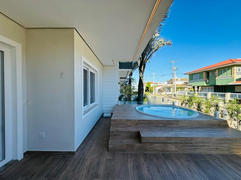 Lindo Duplex Decorado, a Poucos Metros do Mar com Jacuzzi!: 10ª foto da galeria de imagens do imóvel