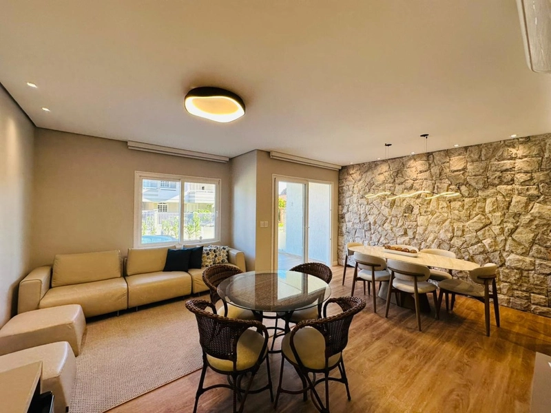 Lindo Duplex Decorado, a Poucos Metros do Mar com Jacuzzi!: 15ª foto da galeria de imagens do imóvel