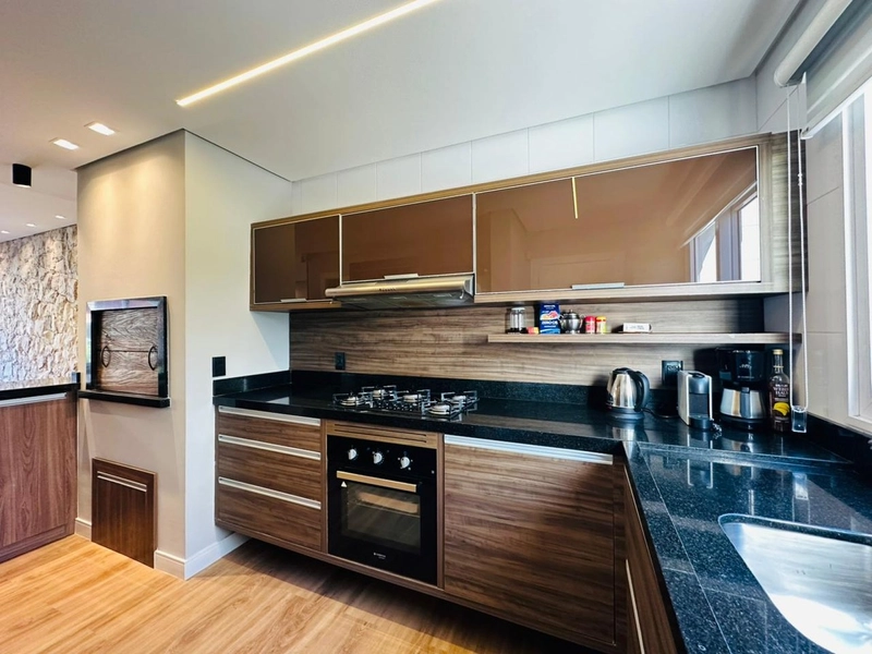 Lindo Duplex Decorado, a Poucos Metros do Mar com Jacuzzi!: 23ª foto da galeria de imagens do imóvel