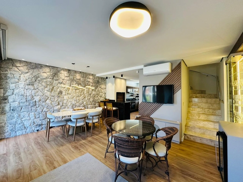 Lindo Duplex Decorado, a Poucos Metros do Mar com Jacuzzi!: 16ª foto da galeria de imagens do imóvel