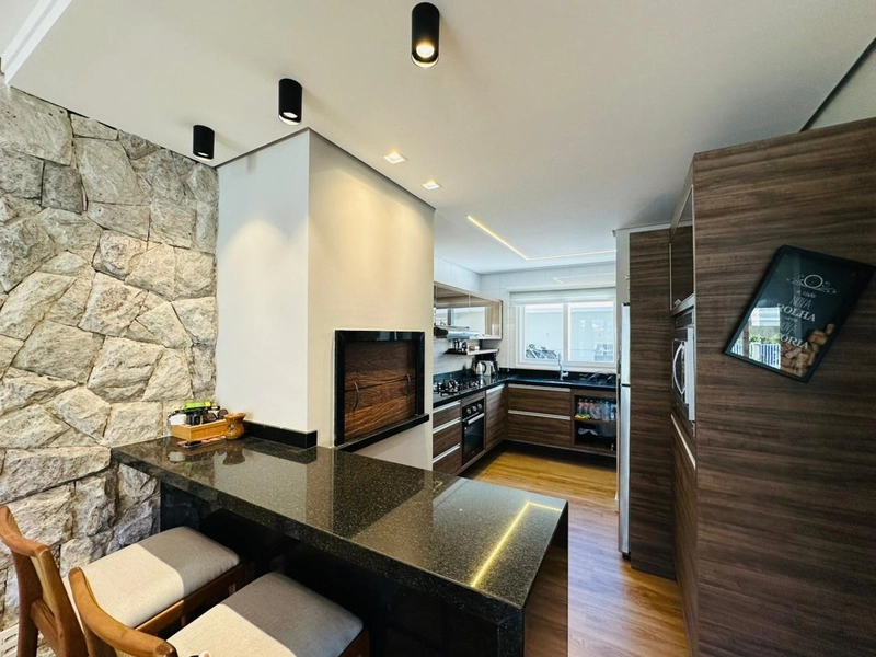 Lindo Duplex Decorado, a Poucos Metros do Mar com Jacuzzi!: 21ª foto da galeria de imagens do imóvel