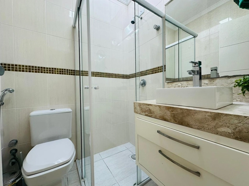 Lindo Duplex Decorado, a Poucos Metros do Mar com Jacuzzi!: 26ª foto da galeria de imagens do imóvel