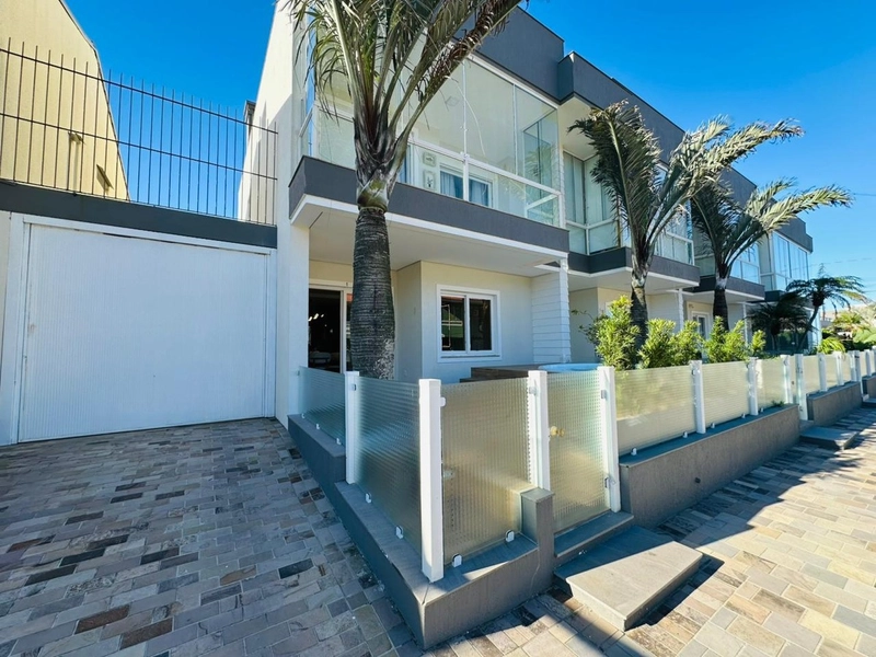 Lindo Duplex Decorado, a Poucos Metros do Mar com Jacuzzi!: 4ª foto da galeria de imagens do imóvel