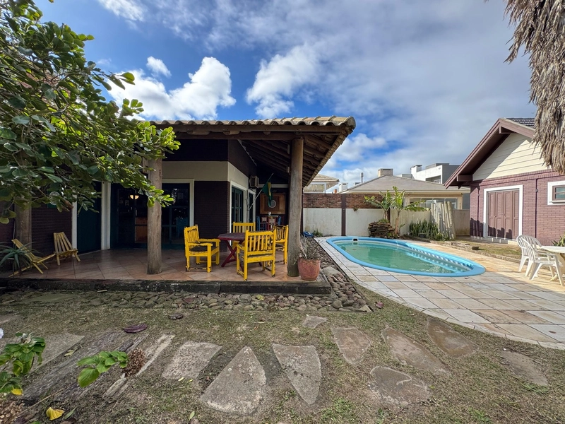 Ampla Casa Rústica com Vista para o Mar em 4 Terrenos: 5ª foto da galeria de imagens do imóvel