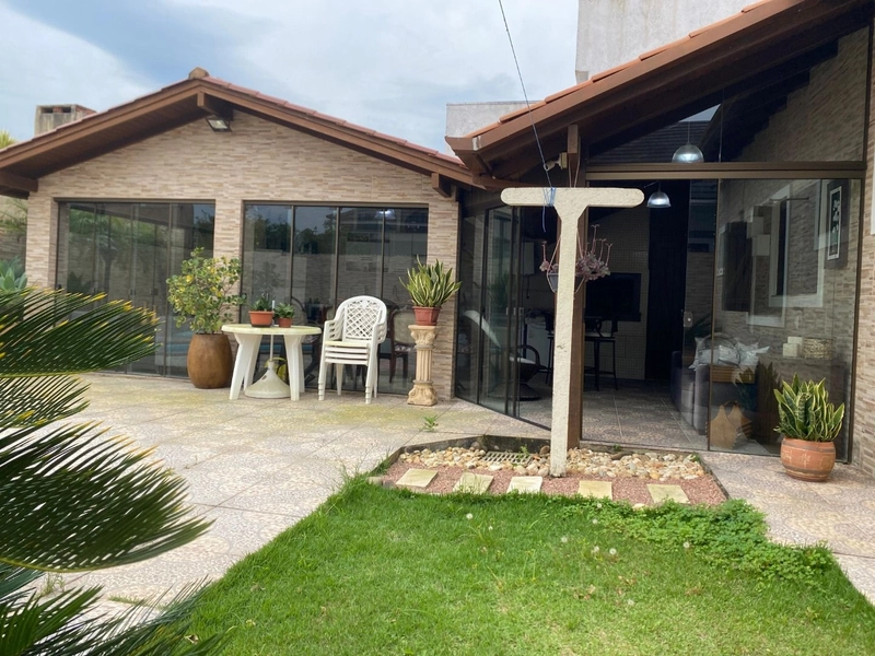 Casa à venda em Atlântida Sul: 15ª foto da galeria de imagens do imóvel