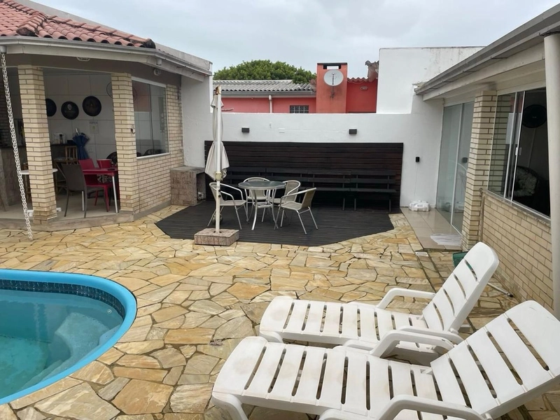 Ótima Casa com 3 Dormitórios, 3 Banheiros Sociais e Piscina Privativa!: 14ª foto da galeria de imagens do imóvel