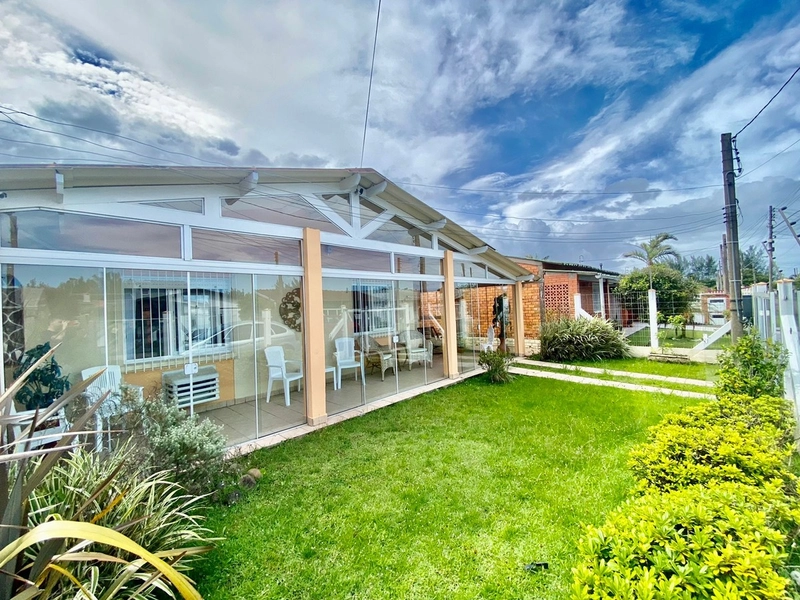 Casa à venda em Atlantida Sul: 1ª foto da galeria de imagens do imóvel