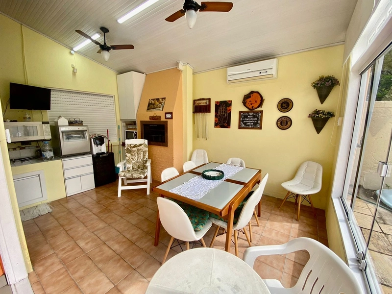 Casa à venda em Atlantida Sul: 9ª foto da galeria de imagens do imóvel