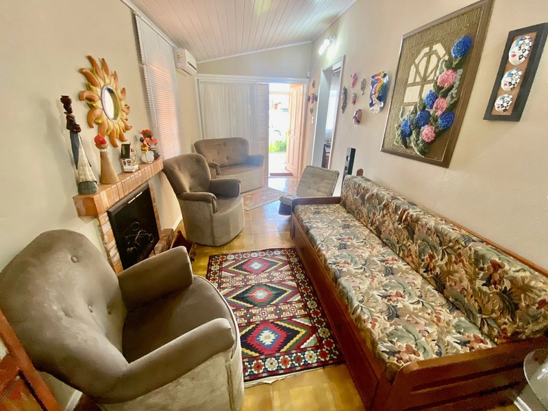 Casa à venda em Atlantida Sul: 2ª foto da galeria de imagens do imóvel