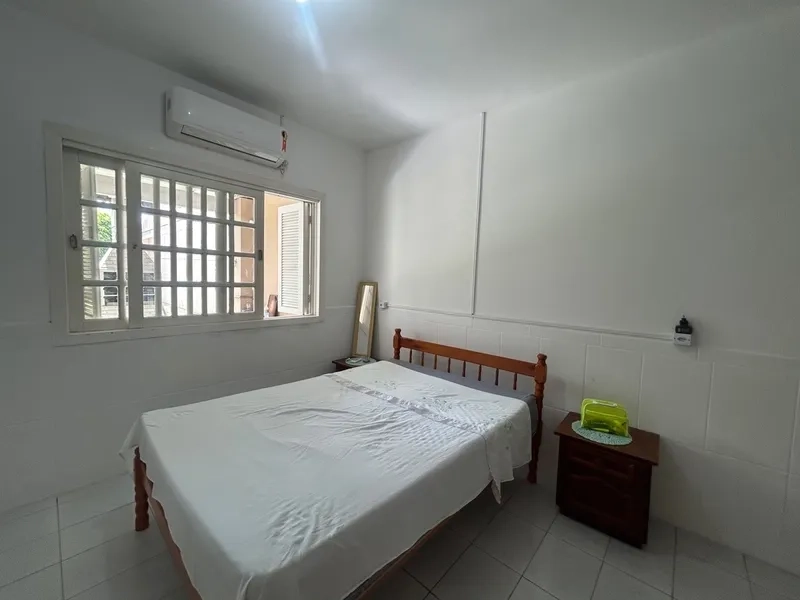 Casa com Pátio Amplo, Churrasqueira e Ar-Condicionado: 12ª foto da galeria de imagens do imóvel