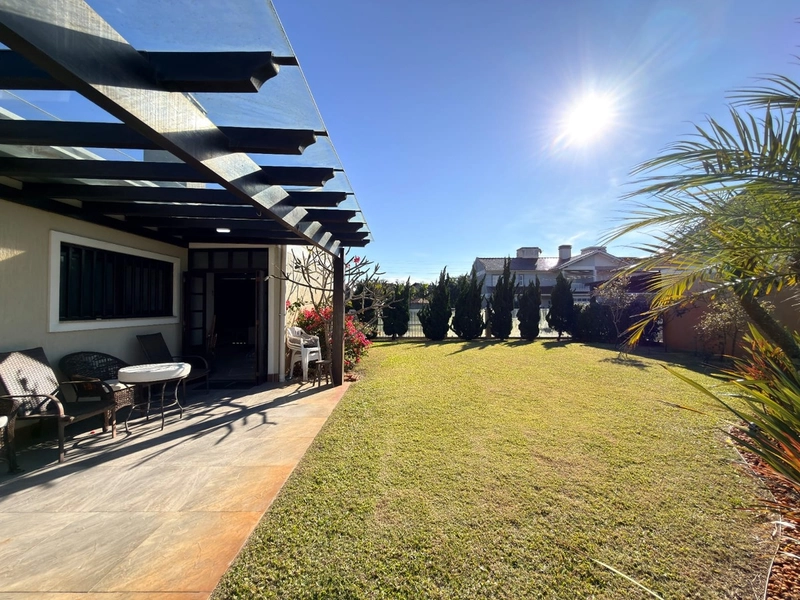 Casa com 2 Terrenos na Praia de Noiva Do Mar!: 10ª foto da galeria de imagens do imóvel