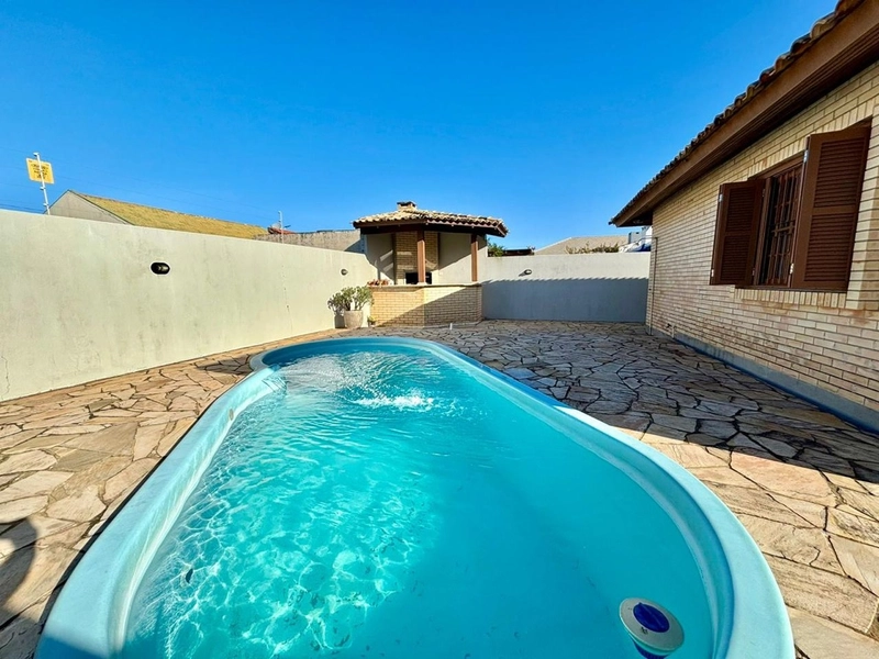 Linda Casa com Piscina em Xangri-Lá!: 24ª foto da galeria de imagens do imóvel