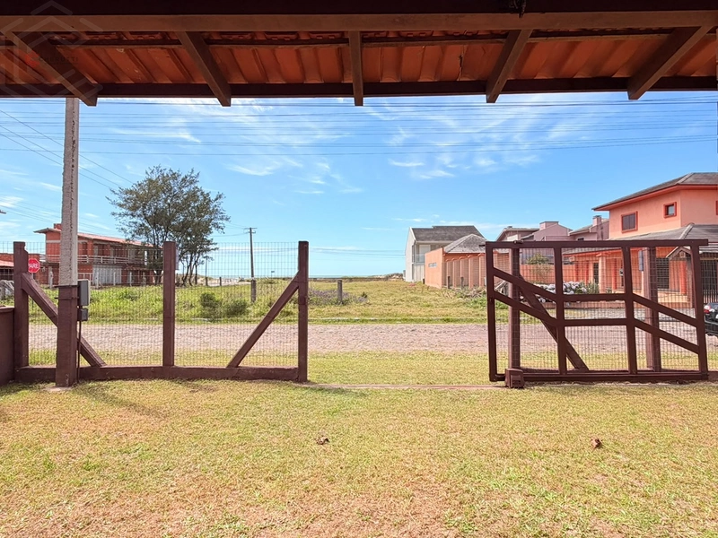SEU NOVO LAR EM ATLÂNTIDA SUL! CONFORTO, ESPAÇO E QUALIDADE DE VIDA!: 2ª foto da galeria de imagens do imóvel
