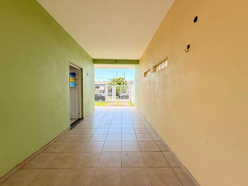 Casa Charmosa e Espaçosa a Venda, com 3 Dormitórios e 2 Banheiros!: 4ª foto da galeria de imagens do imóvel