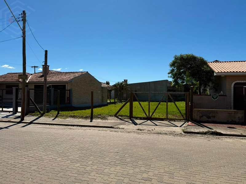 Terreno a venda a 50 metros do mar!: 1ª foto da galeria de imagens do imóvel