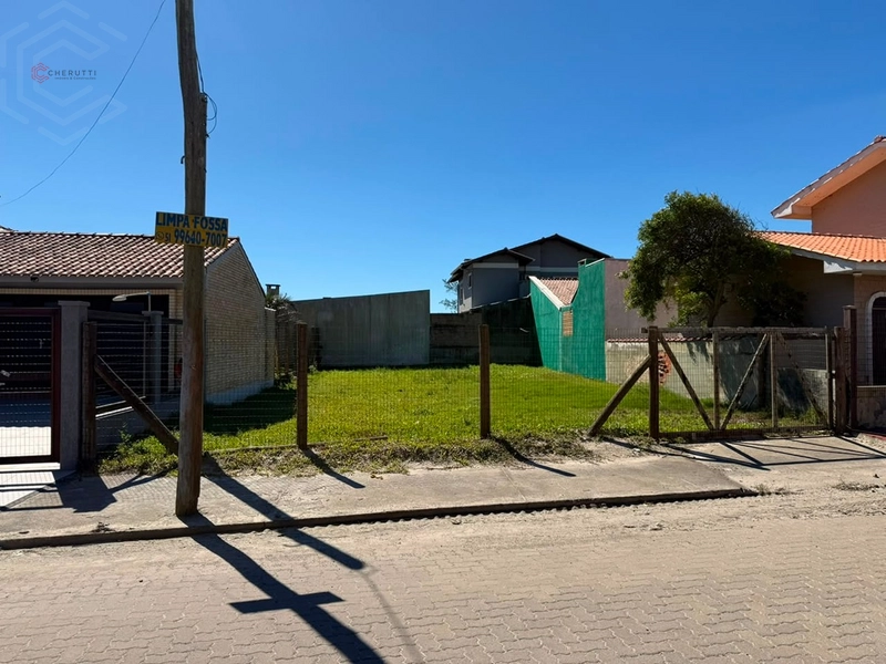 Terreno a venda a 50 metros do mar!: 3ª foto da galeria de imagens do imóvel
