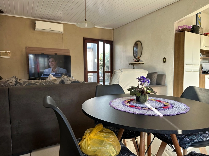 Casa Semi-mobiliada com 5 Dormitórios em Excelente Localização!: 5ª foto da galeria de imagens do imóvel