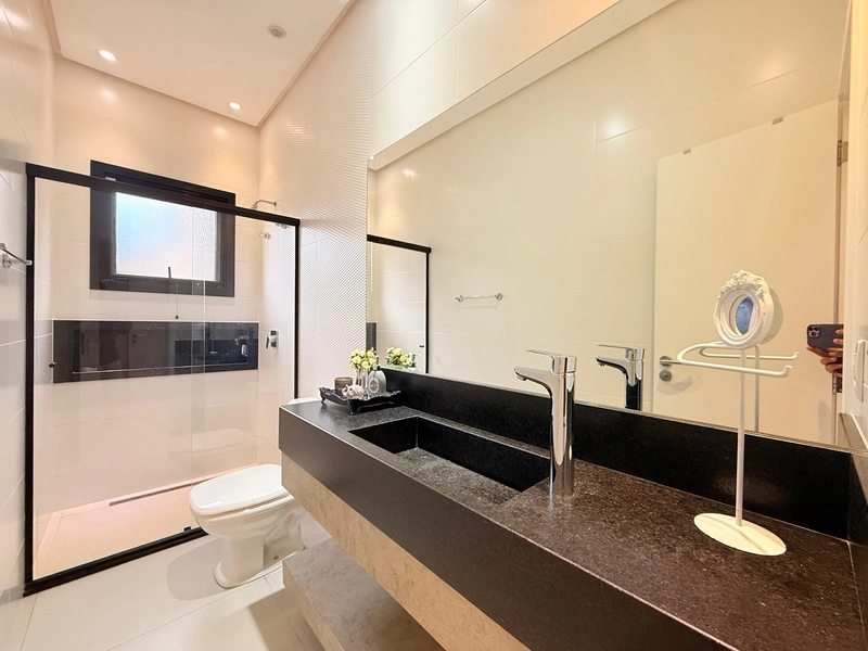 Casa de Alto Padrão com Vista para o Lago e 4 Suítes!: 22ª foto da galeria de imagens do imóvel