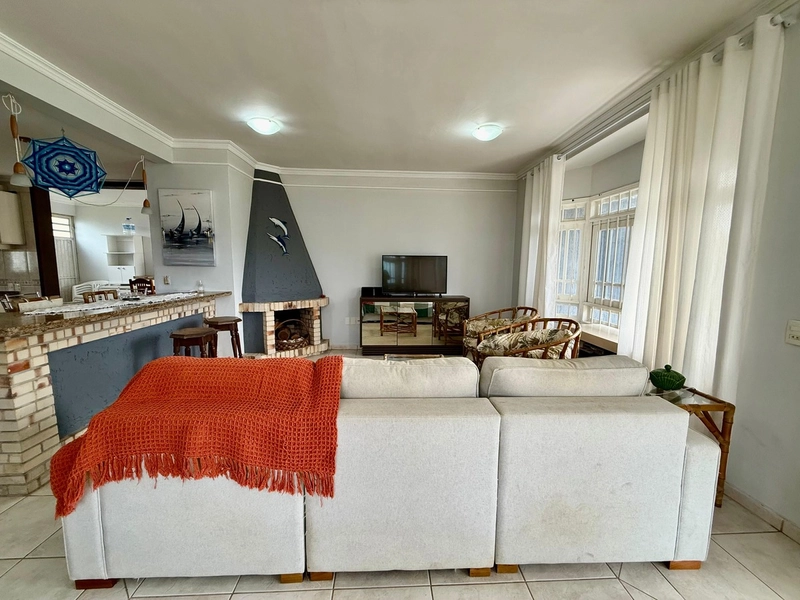 Casa na Praia à Venda – Conforto e Lazer Garantidos: 6ª foto da galeria de imagens do imóvel