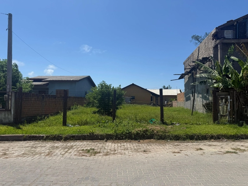 Terreno em Ótima Localização!: 2ª foto da galeria de imagens do imóvel