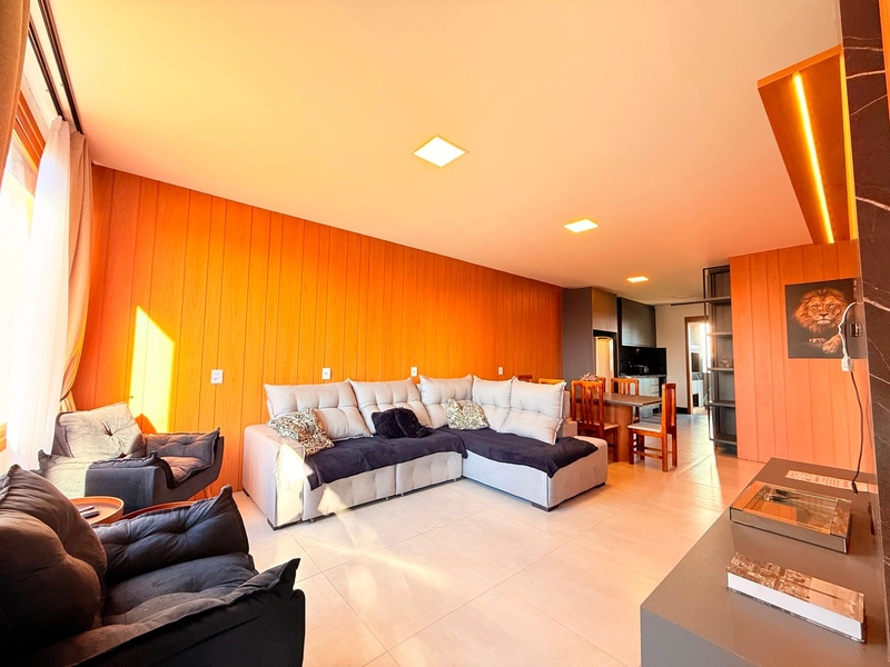 Linda Casa em Rainha do Mar, com 3 Dormitórios e Living integrado: 3ª foto da galeria de imagens do imóvel