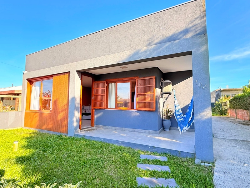 Linda Casa em Rainha do Mar, com 3 Dormitórios e Living integrado: 16ª foto da galeria de imagens do imóvel