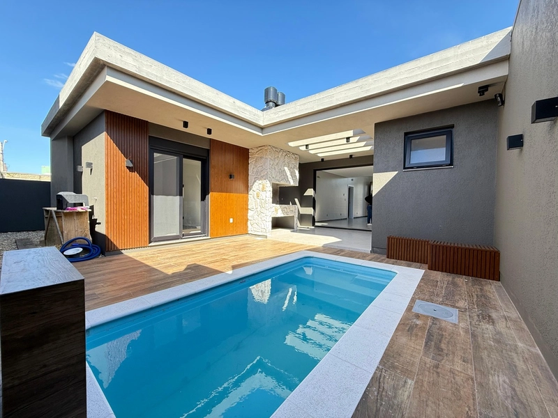 Oportunidade! Casa Charmosa com Localização Privilegiada: 2ª foto da galeria de imagens do imóvel
