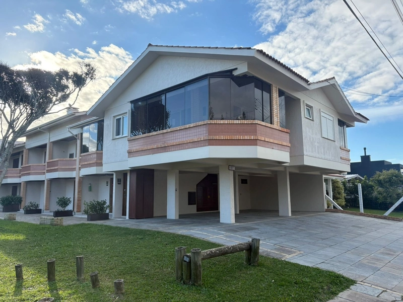 Lindo Apartamento no Centro de Xangri-Lá com 3 Suítes!: 1ª foto da galeria de imagens do imóvel