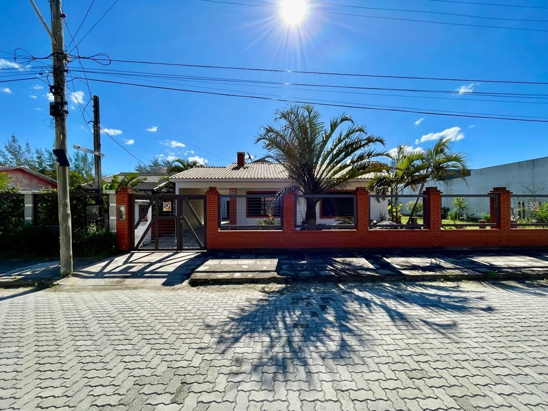 Ampla Residência com Anexo, Piscina e Espaço Gourmet em Dois Terrenos: 4ª foto da galeria de imagens do imóvel