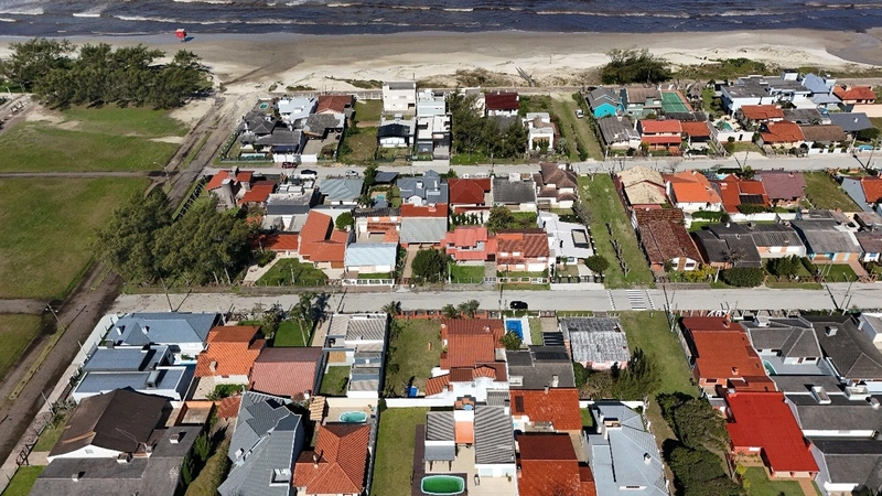 Ampla Residência com Anexo, Piscina e Espaço Gourmet em Dois Terrenos: 2ª foto da galeria de imagens do imóvel
