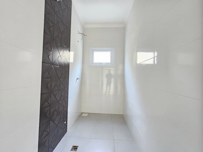 Lindo Geminado de Esquina á Venda, 3 Quartos e uma Ótima Localização!: 12ª foto da galeria de imagens do imóvel