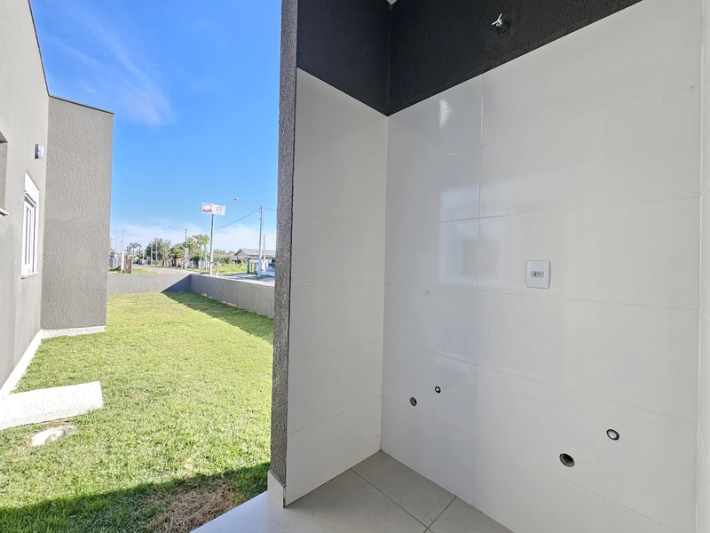 Lindo Geminado de Esquina á Venda, 3 Quartos e uma Ótima Localização!: 15ª foto da galeria de imagens do imóvel