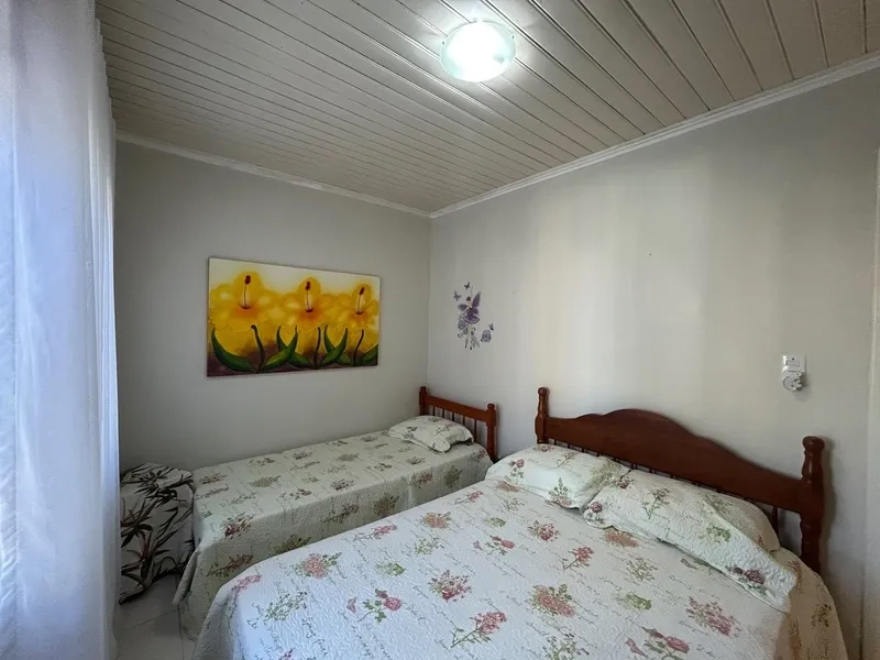 Casa com 3 Dormitórios, Amplo Pátio Fechado e Espaço Gourmet: 14ª foto da galeria de imagens do imóvel