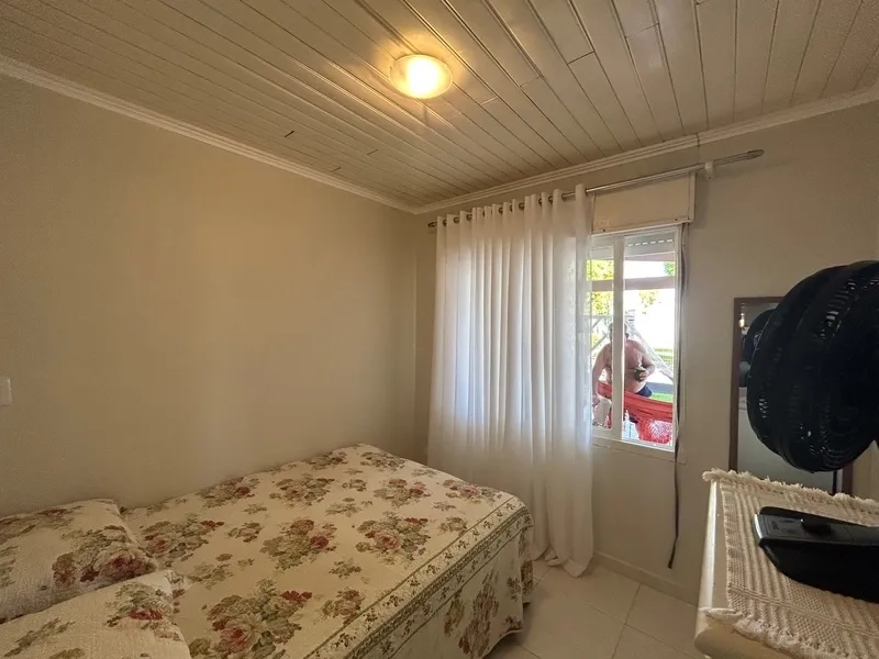 Casa com 3 Dormitórios, Amplo Pátio Fechado e Espaço Gourmet: 11ª foto da galeria de imagens do imóvel