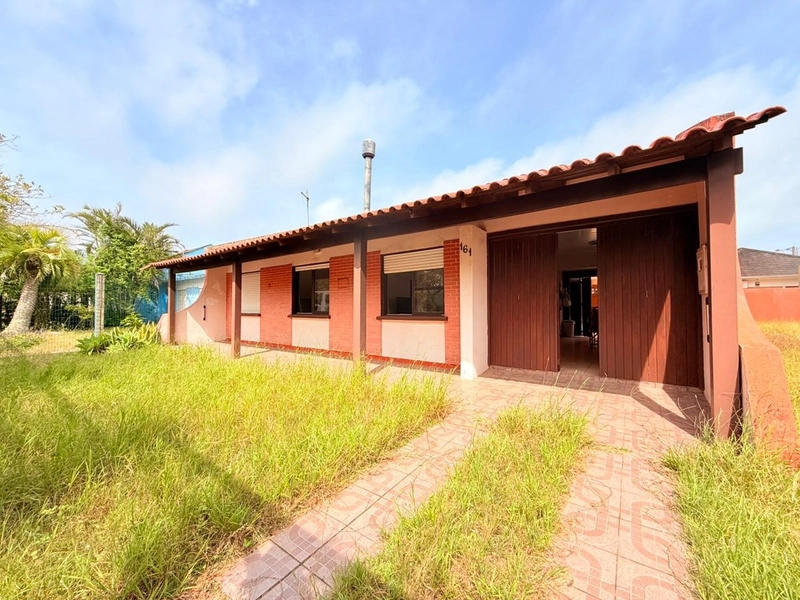 Ampla Casa em 2 Terrenos e Ótima Localização!: 1ª foto da galeria de imagens do imóvel