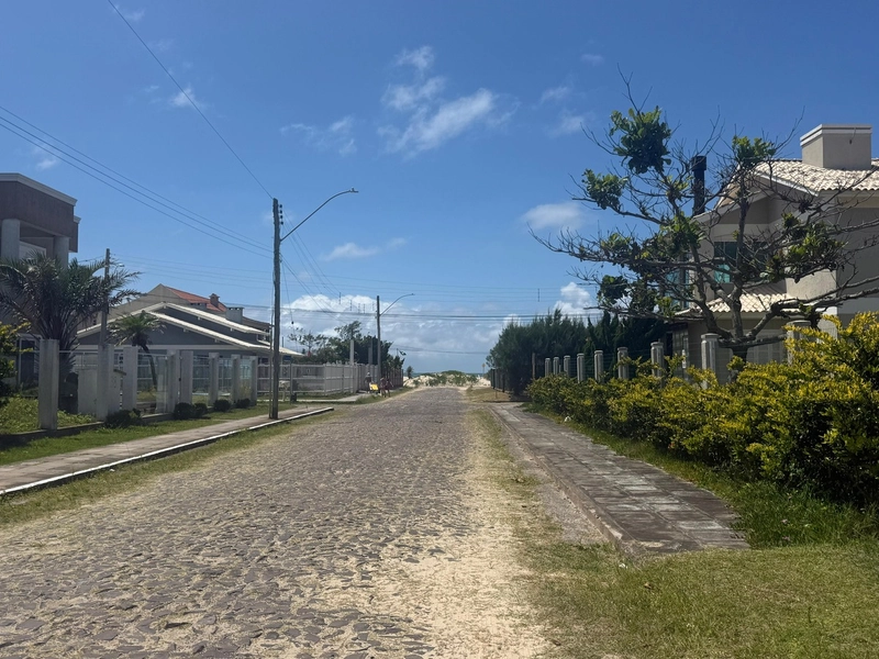Terreno a Duas Quadras do Mar – 450m² em Excelente Localização: 2ª foto da galeria de imagens do imóvel