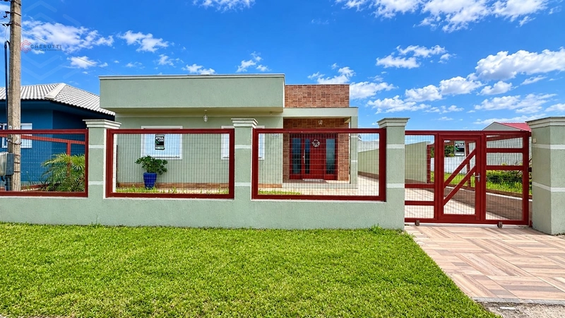 Amplo imóvel com piscina, espaço gourmet e anexo completo em Atlântida Sul!: 1ª foto da galeria de imagens do imóvel